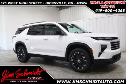 New 2025 Chevrolet Traverse LT w/ Sun and Wheel Package