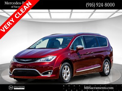 Used 2018 Chrysler Pacifica Limited w/ Advanced Safetytec Group