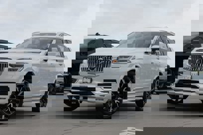 New 2025 Volvo XC90 B6 Plus w/ Protection Package Premier