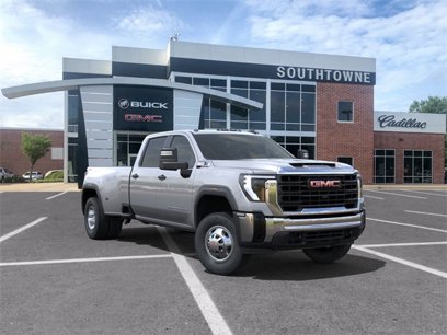 New 2025 GMC Sierra 3500 Pro