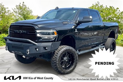 Used 2019 RAM 2500 Big Horn w/ Black Appearance Package