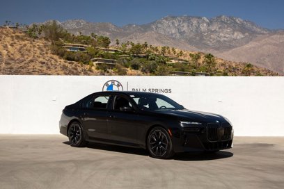 New 2025 BMW 760i xDrive