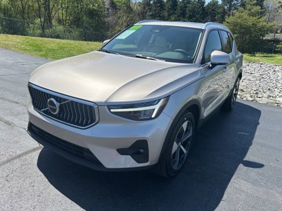 Used 2023 Volvo XC40 B5 Plus w/ Protection Package Premier