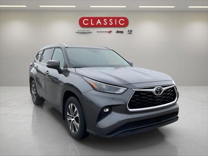 Used 2022 Toyota Highlander XLE