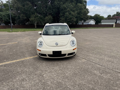 Used 2006 Volkswagen Beetle Coupe w/ Package 2