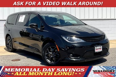 Used 2020 Chrysler Pacifica Touring w/ S Appearance Package