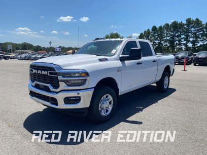 New 2025 RAM 2500 Tradesman w/ Chrome Appearance Group