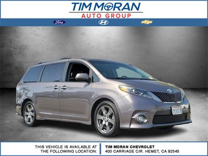 Used 2017 Toyota Sienna SE Premium