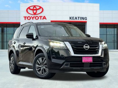 Used 2024 Nissan Pathfinder SV