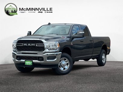 New 2024 RAM 3500 Tradesman w/ Chrome Appearance Group