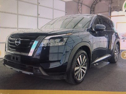 Certified 2022 Nissan Pathfinder Platinum w/ Cargo Package