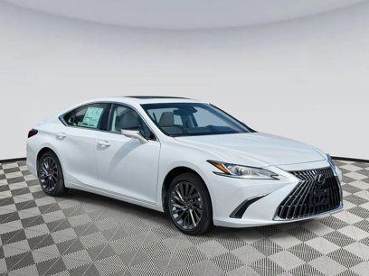 New 2025 Lexus ES 300h w/ Luxury Package