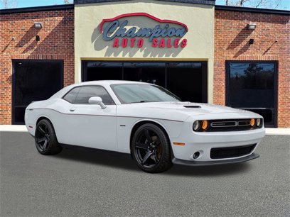 Used 2016 Dodge Challenger R/T w/ Sound Group