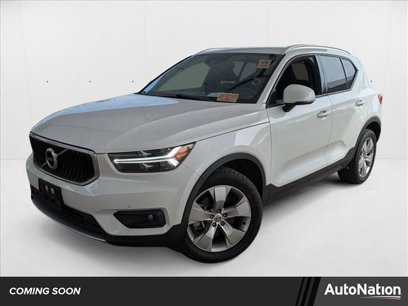 Used 2021 Volvo XC40 T5 Momentum