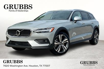 New 2026 Volvo V60 B5 Cross Country Plus w/ Protection Package Premier