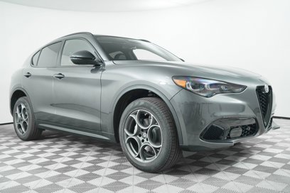 New 2025 Alfa Romeo Stelvio Sprint