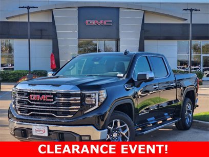 New 2025 GMC Sierra 1500 SLT