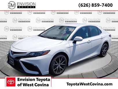 Used 2022 Toyota Camry SE w/ Carpet Mat Package (TMS)