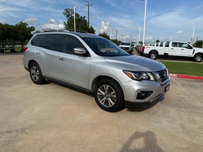 Used 2017 Nissan Pathfinder SL