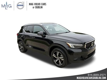 Used 2025 Volvo XC40 B5 Core