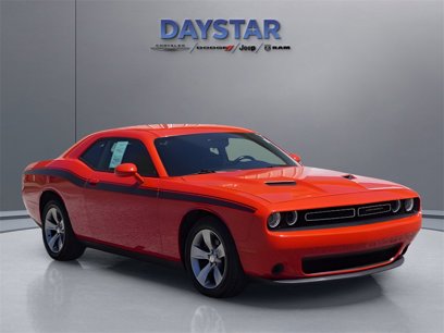 Used 2016 Dodge Challenger SXT w/ Driver Convenience Group