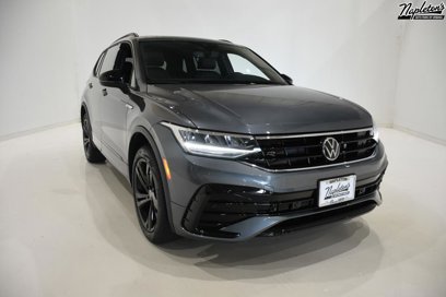 New 2024 Volkswagen Tiguan SE R-Line