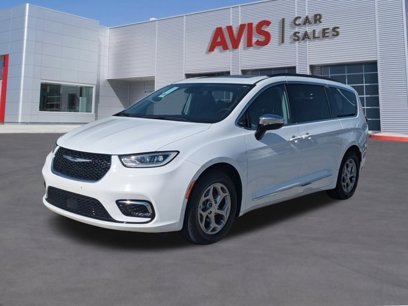 Used 2023 Chrysler Pacifica Limited
