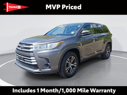 Used 2017 Toyota Highlander LE