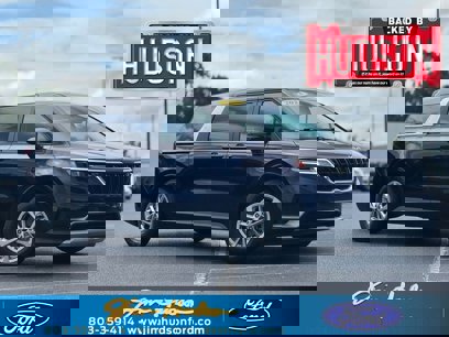 Used 2023 Kia Carnival LX