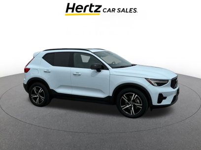 Used 2024 Volvo XC40 B5 Core