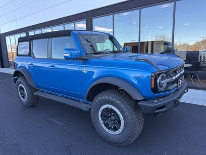 New 2024 Ford Bronco Outer Banks w/ Sasquatch Package
