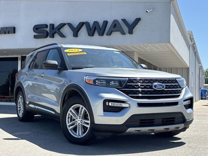 Used 2024 Ford Explorer XLT w/ Equipment Group 202A