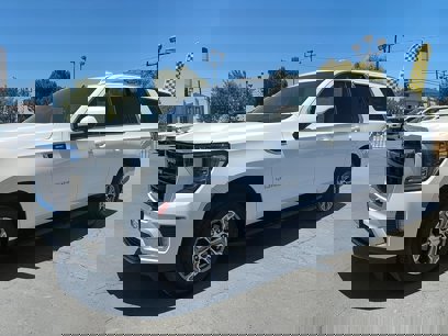 Used 2022 GMC Yukon XL SLE w/ Max Trailering Package