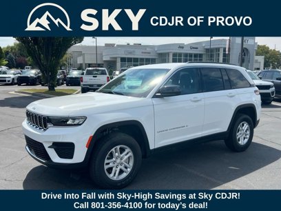 New 2025 Jeep Grand Cherokee Laredo w/ Luxury Tech Group I