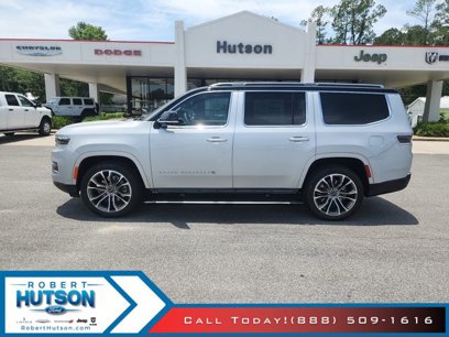 New 2024 Jeep Grand Wagoneer Series III w/ HD Trailer Tow Package