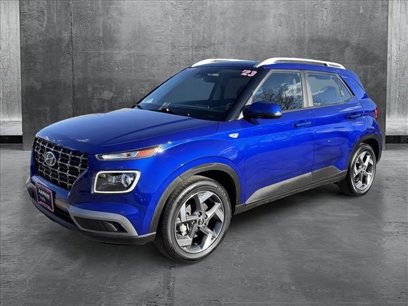 Used 2023 Hyundai Venue Limited w/ Cargo Package