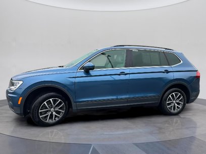 Used 2019 Volkswagen Tiguan SE w/ Panoramic Sunroof Package