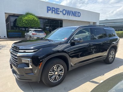 Certified 2025 Chevrolet Traverse LT