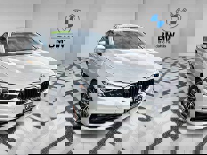 Used 2018 BMW 530e w/ Premium Package 2