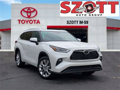 Used 2023 Toyota Highlander Limited