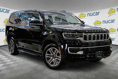Used 2025 Jeep Wagoneer 4WD w/ Premium Group I