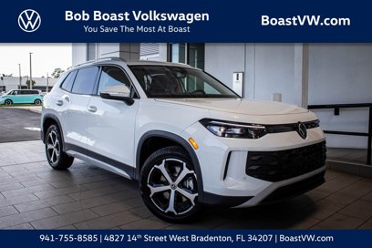New 2025 Volkswagen Tiguan SE