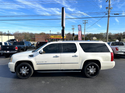 Used 2007 Cadillac Escalade ESV AWD w/ Information Package