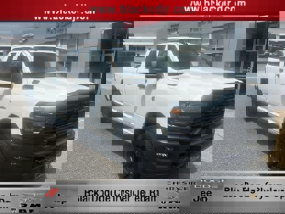 New 2026 RAM 2500 Tradesman w/ Bed Convenience Group