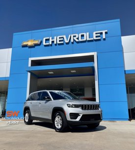 Used 2025 Jeep Grand Cherokee Laredo w/ Luxury Tech Group I