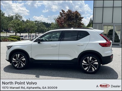 New 2026 Volvo XC40 B5 Ultra w/ Protection Package Premier