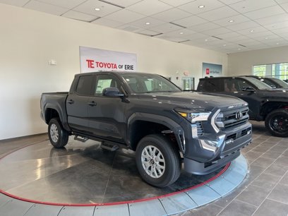 New 2025 Toyota Tacoma SR5