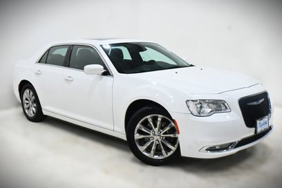 Used 2020 Chrysler 300 Touring L w/ Value Package