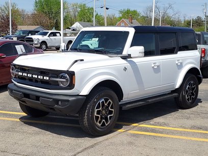Certified 2024 Ford Bronco Outer Banks