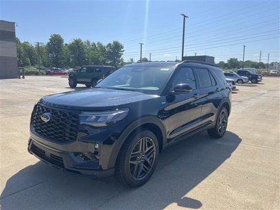 New 2025 Ford Explorer ST-Line w/ Premium Package
